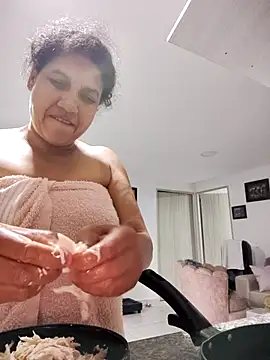 Snapshot of siri_duque chatting on 03-14-25, 01:05 siri duque online show from 03-14-25, 01:05