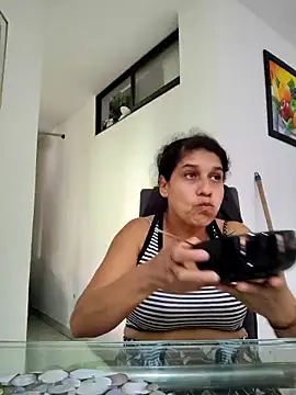 Snapshot of siri_duque chatting on 03-16-25, 07:27 siri duque online show from 03-16-25, 07:27
