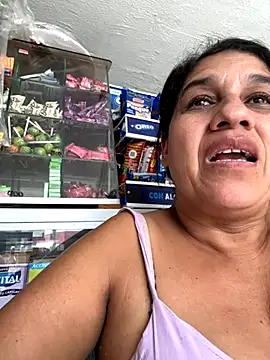 Snapshot of siri_duque chatting on 10-17-25, 06:21 siri duque online show from 10-17-25, 06:21