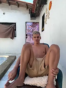 Leo bunny hot online show from 04-05-26, 06:05