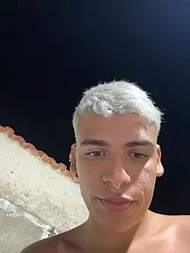 Leo bunny hot online show from 04-15-26, 03:13