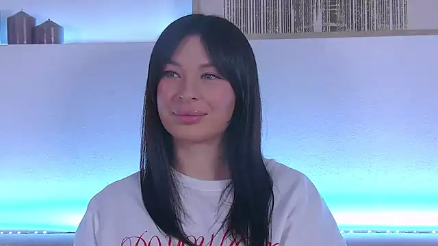 AlexandraBloom online show from 01-29-25, 09:39