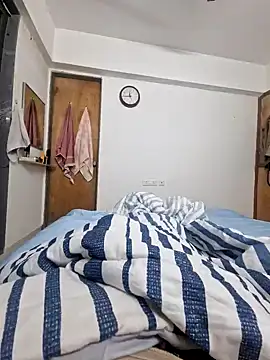 vivanpraj999 online show from 02-05-25, 05:53