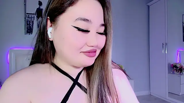 Snapshot of amina_moonlightt chatting on 12-21-24, 06:30 amina moonlightt online show from 12-21-24, 06:30