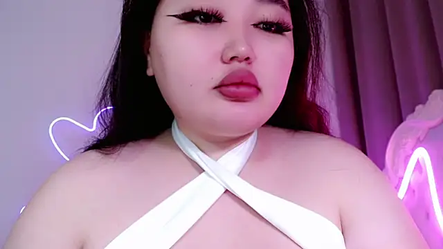 Snapshot of amina_moonlightt chatting on 09-27-25, 01:54 amina moonlightt online show from 09-27-25, 01:54