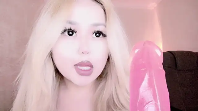 Snapshot of amelia_sunlight chatting on 12-19-24, 11:25 amelia sunlight online show from 12-19-24, 11:25