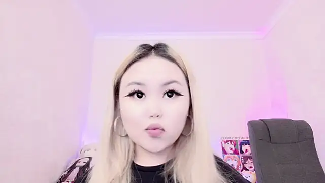 Snapshot of amelia_sunlight chatting on 02-05-25, 08:35 amelia sunlight online show from 02-05-25, 08:35