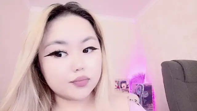 Snapshot of amelia_sunlight chatting on 02-25-25, 12:36 amelia sunlight online show from 02-25-25, 12:36