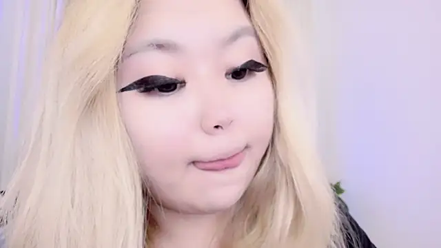 Snapshot of amelia_sunlight chatting on 03-11-25, 03:48 amelia sunlight online show from 03-11-25, 03:48