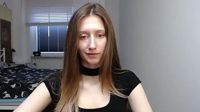 Snapshot of LUNA_delight chatting on 02-16-26, 06:31 LUNA delight online show from 02-16-26, 06:31