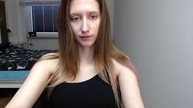 Snapshot of LUNA_delight chatting on 02-18-26, 06:31 LUNA delight online show from 02-18-26, 06:31