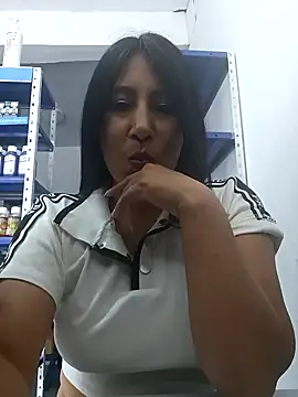 Megan jennerr online show from 11-12-25, 08:08