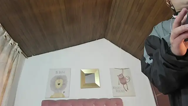 CelessteRedds online show from 11-05-25, 11:21