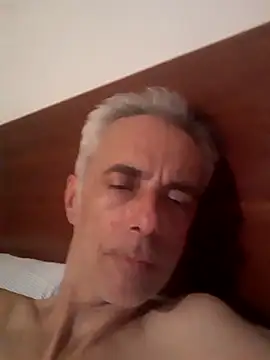 Snapshot of lombardodop73 chatting on 05-30-26, 11:46 lombardodop73 online show from 05-30-26, 11:46
