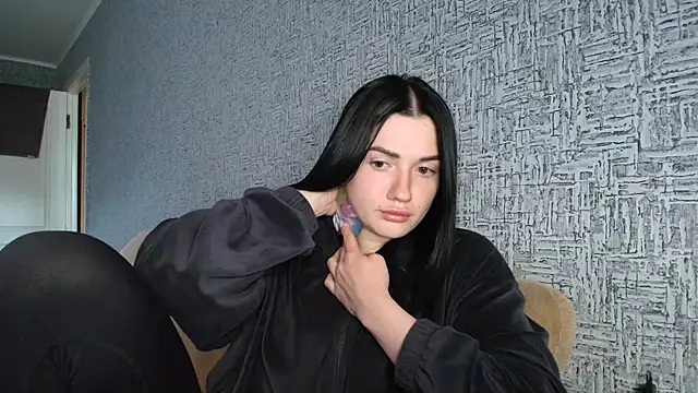 Snapshot of Liana_diva chatting on 04-22-26, 01:56 Liana diva online show from 04-22-26, 01:56