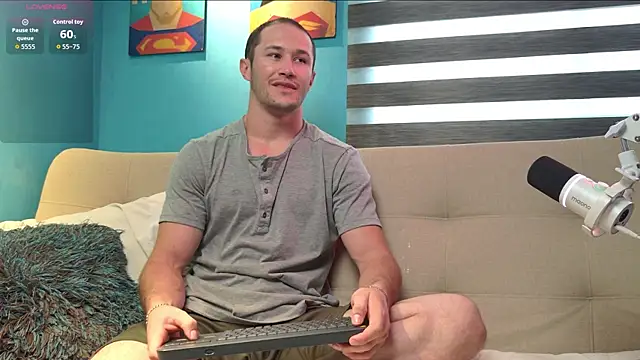 AxelFairchaild online show from 10-19-25, 01:45