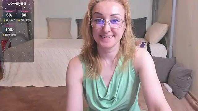 Snapshot of MadissonKiss chatting on 05-11-26, 04:48 MadissonKiss online show from 05-11-26, 04:48