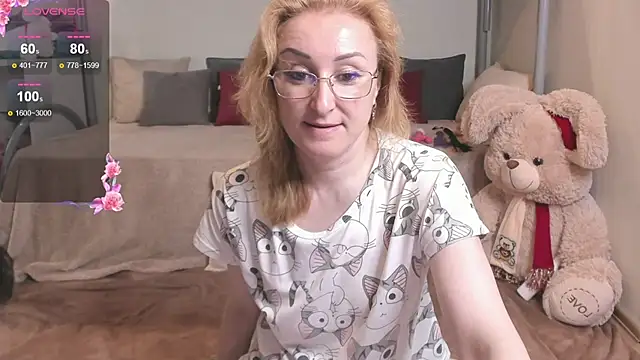Snapshot of MadissonKiss chatting on 06-05-26, 11:54 MadissonKiss online show from 06-05-26, 11:54
