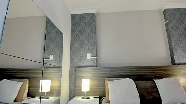 Snapshot of Mistyca chatting on 10-06-25, 10:45 Mistyca online show from 10-06-25, 10:45