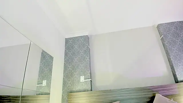 Snapshot of Mistyca chatting on 10-16-25, 11:00 Mistyca online show from 10-16-25, 11:00