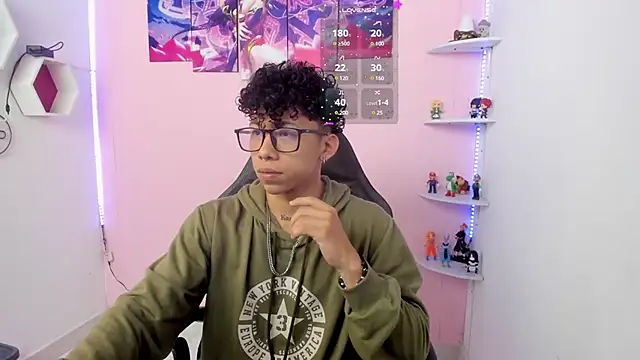 AkazaBoy  online show from 01-12-25, 04:21