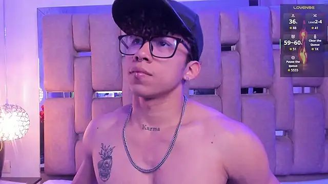 Snapshot of AkazaBoy_ chatting on 01-11-26, 05:12 AkazaBoy online show from 01-11-26, 05:12