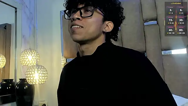 Snapshot of AkazaBoy_ chatting on 02-24-26, 05:05 AkazaBoy online show from 02-24-26, 05:05