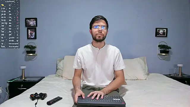 ETHAN ADAM online show from 01-16-25, 08:36