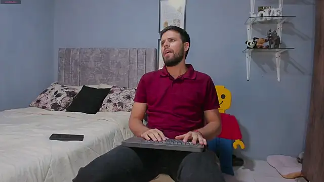 ETHAN ADAM online show from 03-31-26, 09:37