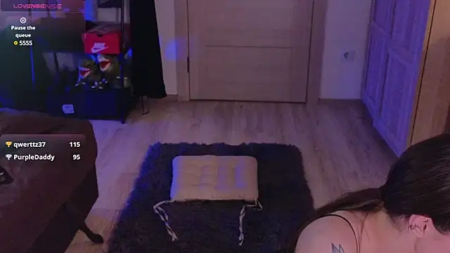 Space X Roxy  online show from 12-01-24, 11:04