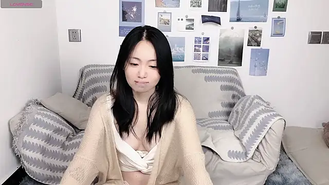 LiLiYbaby online show from 12-15-24, 03:42