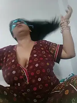 Punjabi beauty123 online show from 10-31-25, 03:07