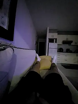 Snapshot of omarito100 chatting on 10-07-25, 08:50 omarito100 online show from 10-07-25, 08:50