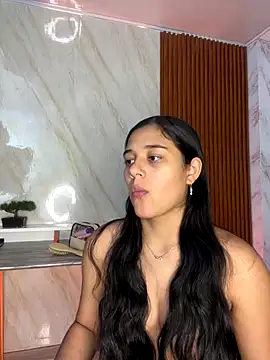 Snapshot of floriamANDjazmin chatting on 11-22-25, 07:02 floriamANDjazmin online show from 11-22-25, 07:02