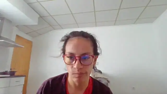 Tania 09Rey online show from 04-22-26, 09:55