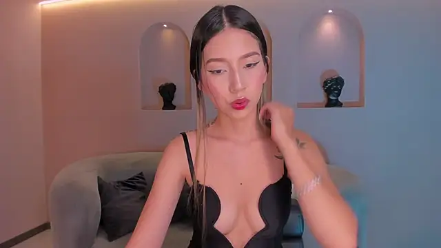 TaraLawrence online show from 04-03-26, 04:21