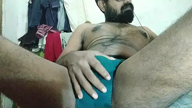 Snapshot of SLFUCKBOY69 chatting on 10-18-25, 05:35 SLFUCKBOY69 online show from 10-18-25, 05:35