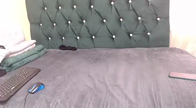 Snapshot of BeautyAuroa chatting on 01-06-25, 05:52 BeautyAuroa online show from 01-06-25, 05:52