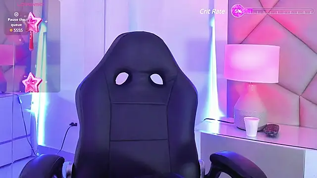 Snapshot of LeeThompson_ chatting on 02-17-25, 12:48 LeeThompson online show from 02-17-25, 12:48