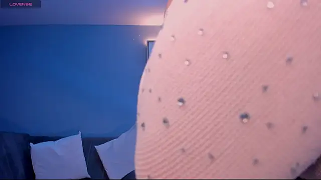 Snapshot of MaddisonLowe chatting on 11-06-25, 04:35 MaddisonLowe online show from 11-06-25, 04:35