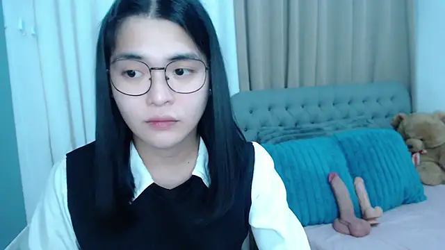 Snapshot of zhaviahale21 chatting on 10-25-25, 11:40 zhaviahale21 online show from 10-25-25, 11:40