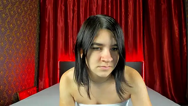  Polly Love  online show from 10-03-25, 06:10