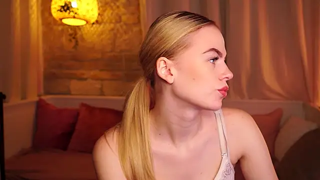 sn0w barbie online show from 09-29-25, 08:41