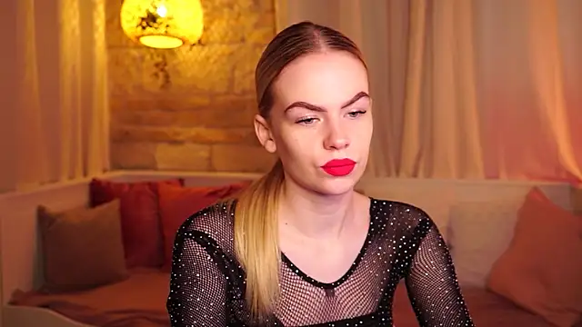 sn0w barbie online show from 10-06-25, 07:50