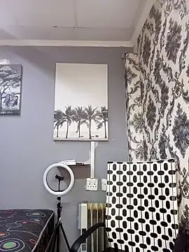 Snapshot of DickDiva1 chatting on 02-02-25, 09:08 DickDiva1 online show from 02-02-25, 09:08