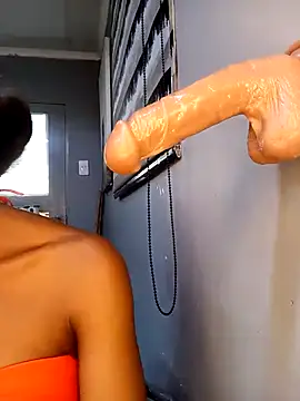 Snapshot of DickDiva1 chatting on 03-07-25, 12:45 DickDiva1 online show from 03-07-25, 12:45