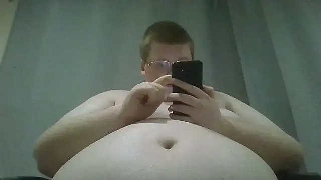 Snapshot of Richard_Moneyshot_23 chatting on 01-04-25, 08:48 Richard Moneyshot 23 online show from 01-04-25, 08:48