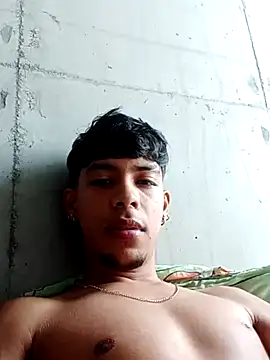 Elputas online show from 10-15-25, 03:34
