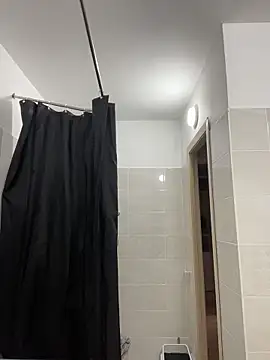 Holly Molii online show from 04-20-26, 01:08