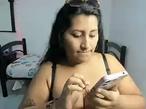 Snapshot of nikol_sexy39 chatting on 01-07-25, 03:23 nikol sexy39 online show from 01-07-25, 03:23